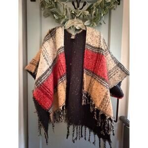 Vince Camuto, One Size Shaw, Scarf Poncho - Great condition